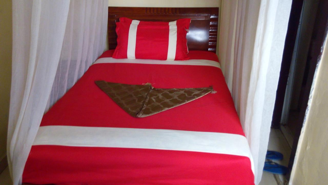 Royal Palm Hotel And Suites Nakuru Extérieur photo